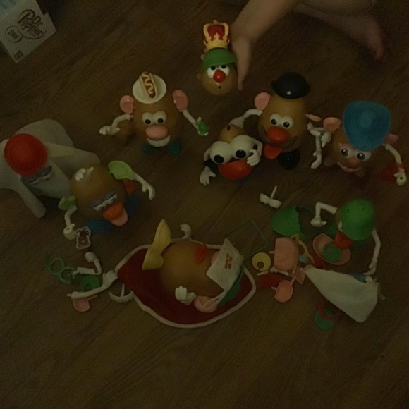 103 piece Potato Head king parts, princess, ghost and spuds
